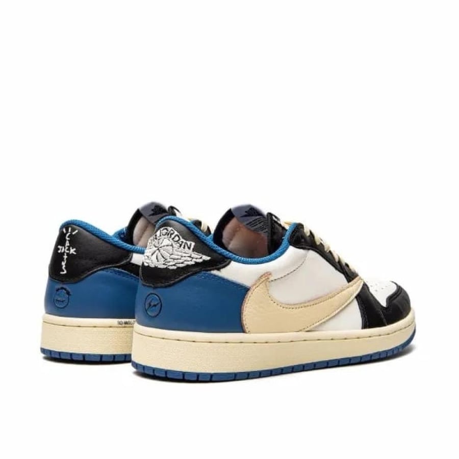 Travis Scott x Air Jordan 1