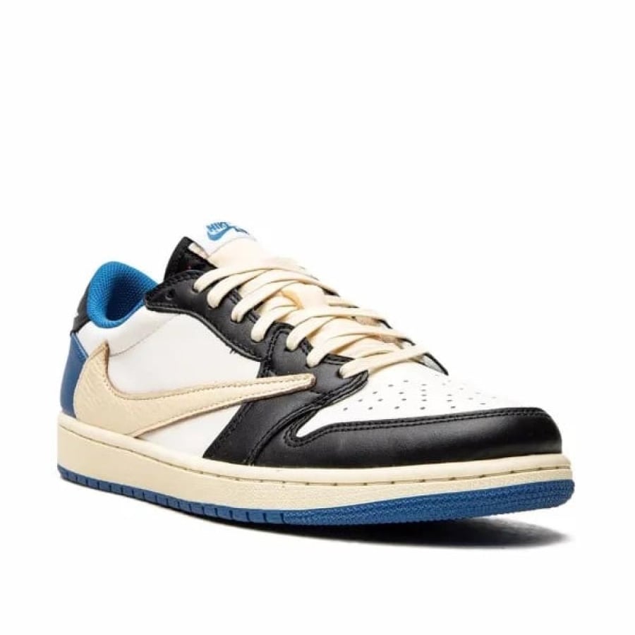 Travis Scott x Air Jordan 1