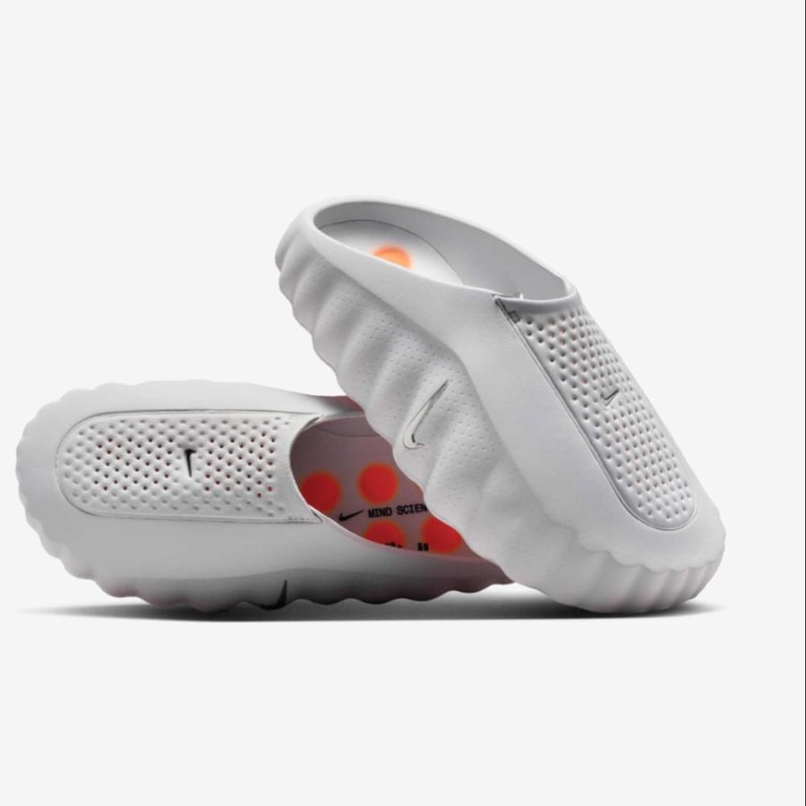 Nike Mind 001