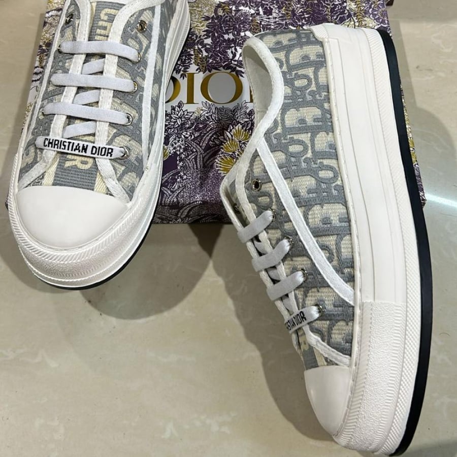 Dior