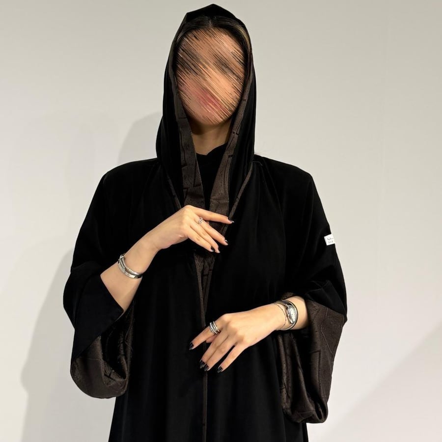 ملكي مع أكمام سواره جاكار بني