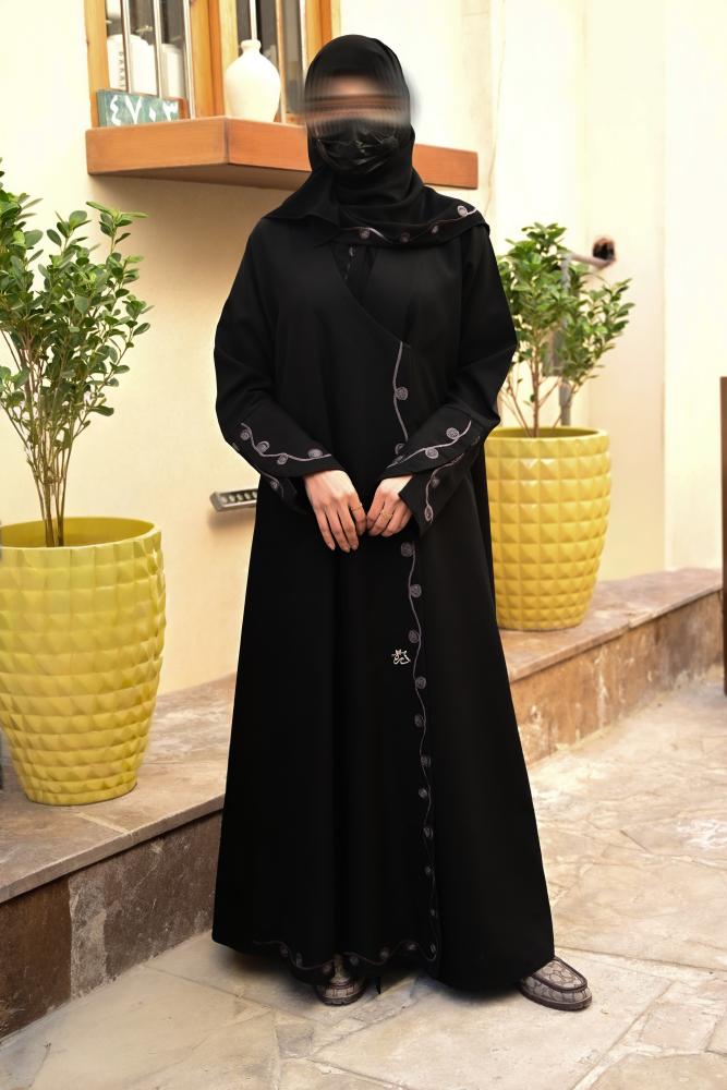 عباية S