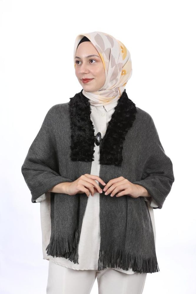 Winter shawl from Madeline - Gray