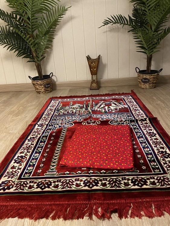 سجادة صلاة الأولين مع شرشف صلاة لف