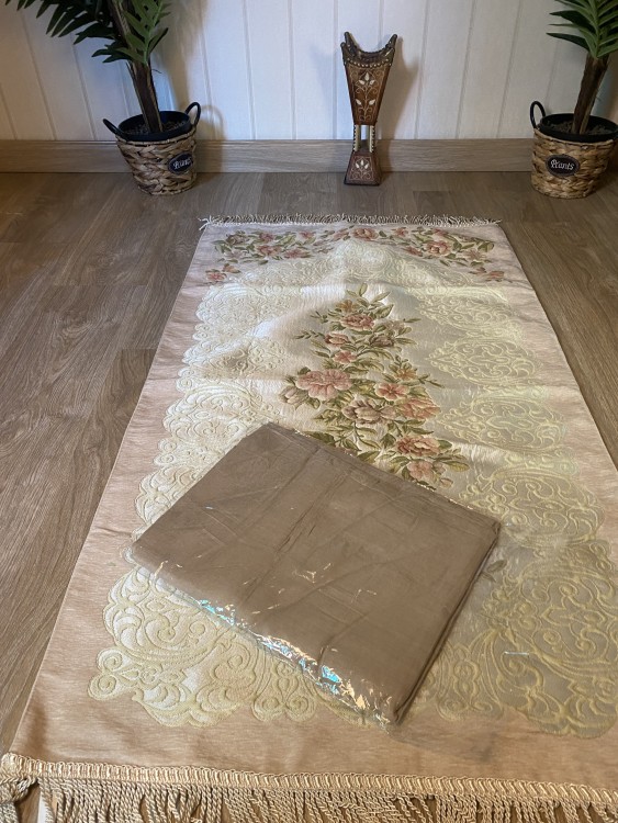 Prayer rug and prayer sheet