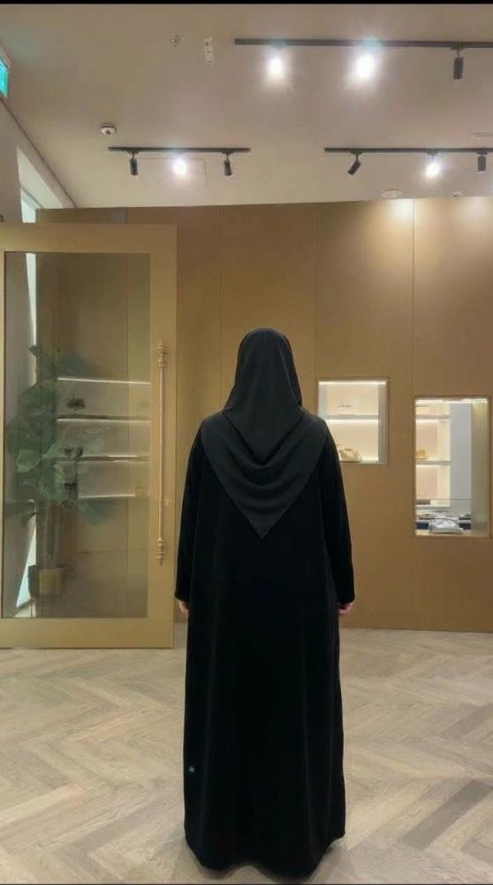 ديانا مخمل