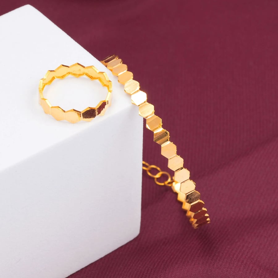 سوراة وخاتم ذهب عيار 21 (B320)
