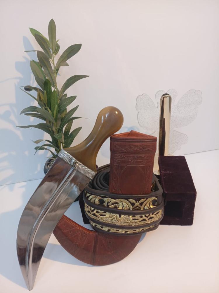 جنبيه درما شبيه الزراف