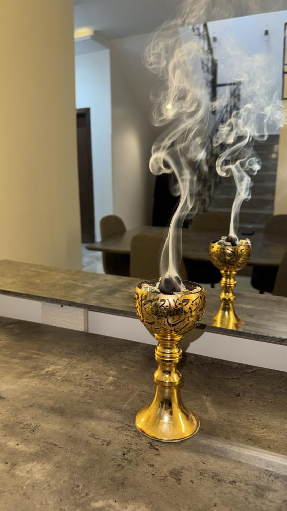 معمول العرايس النخبه غطى احمر
