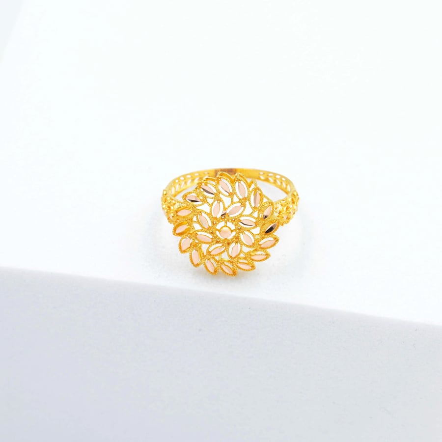 خاتم ذهب نسائي عيار 21 (R2390)