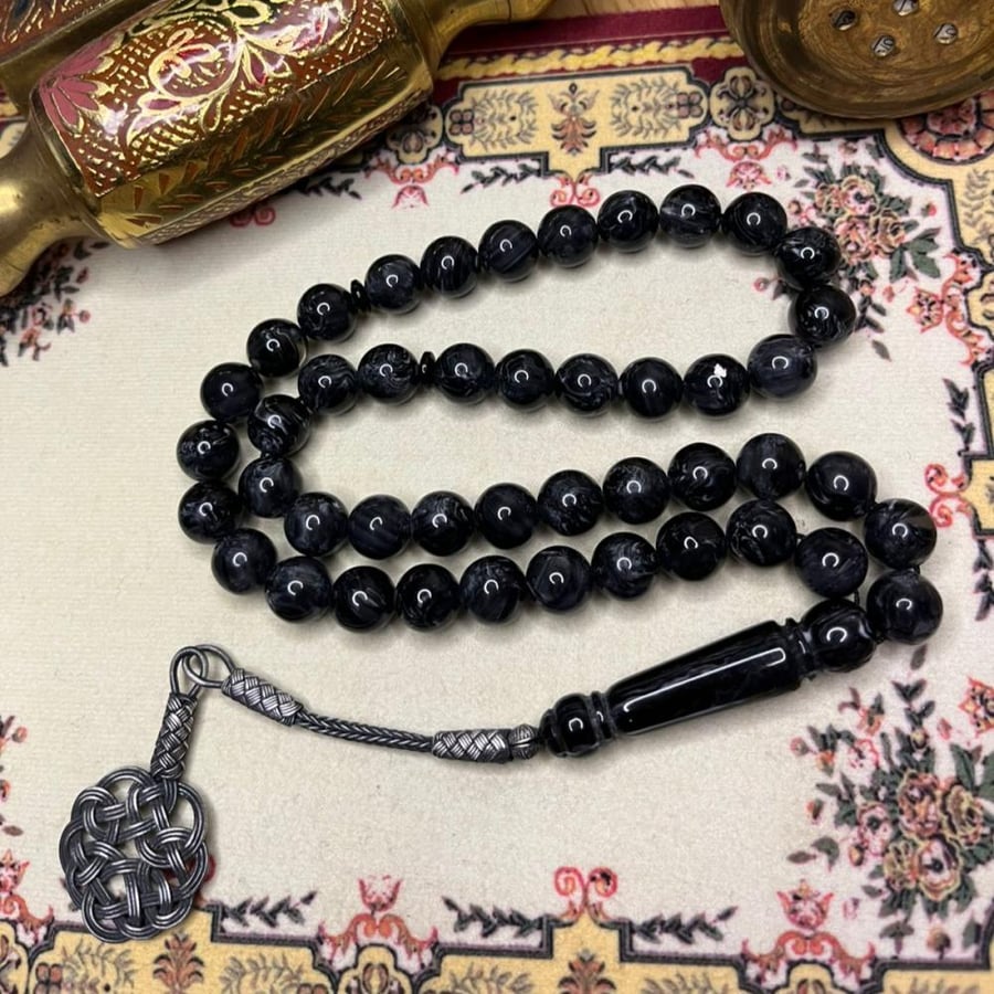 مسباح بكلايت رمادي معتق  الشكة: طربزونة فضة