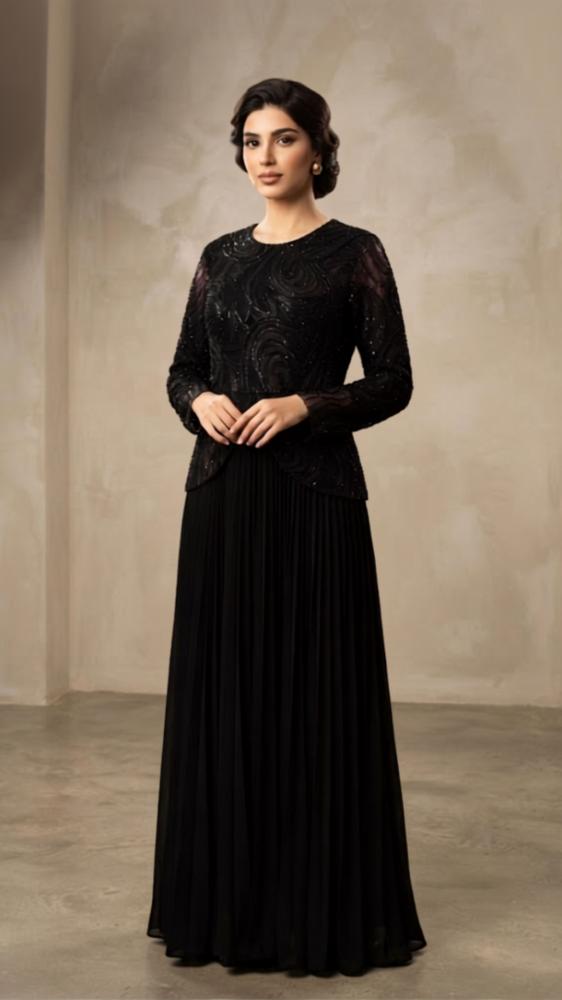 فستان أسود بشك خرز أسود
