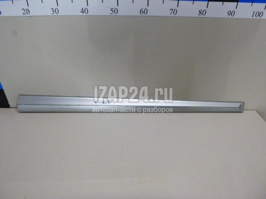 MOULDING ASSY-FRT DR W/LINE,RH - 877221G600 - زيج مسطرة باب أمامي يمين