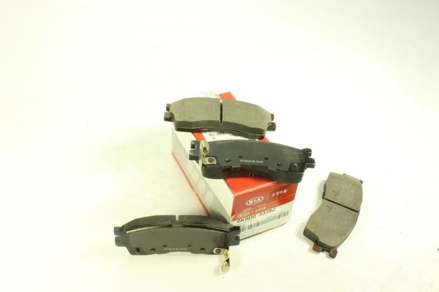 PAD SET,FRT  - 0K9D03328Z - طقم تيل الفرامل الأمامية