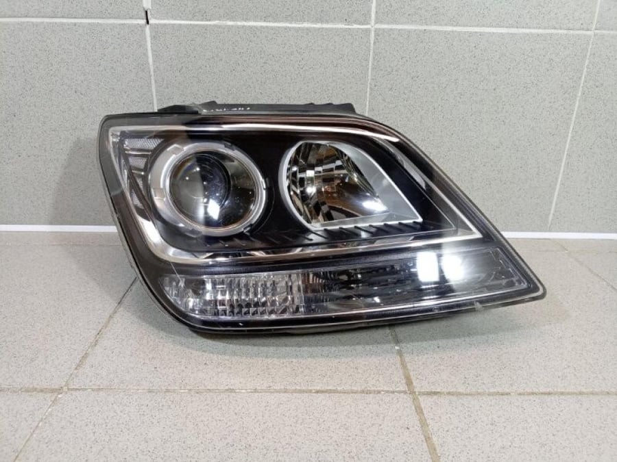 LAMP ASSY-HEAD,RH   - 921022J031 - مجموعة مصباح الرأس الأيمن