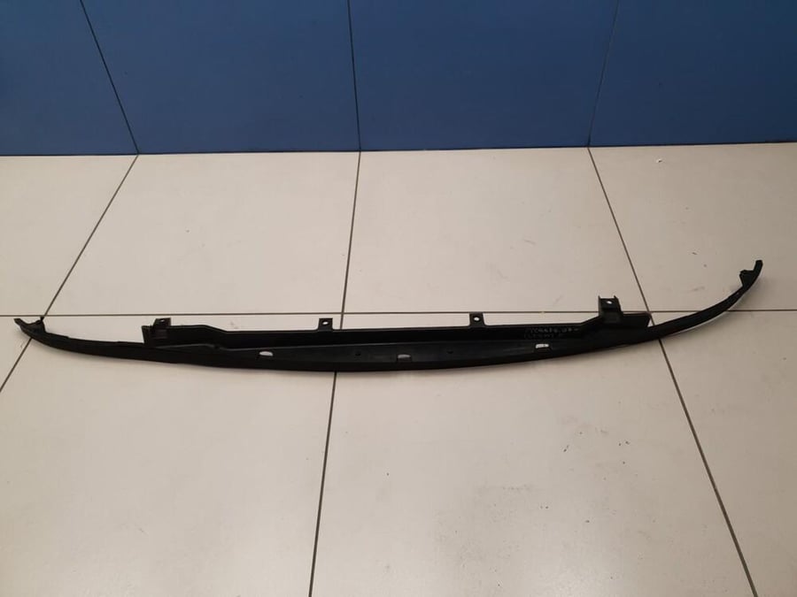 Lip-front bumper