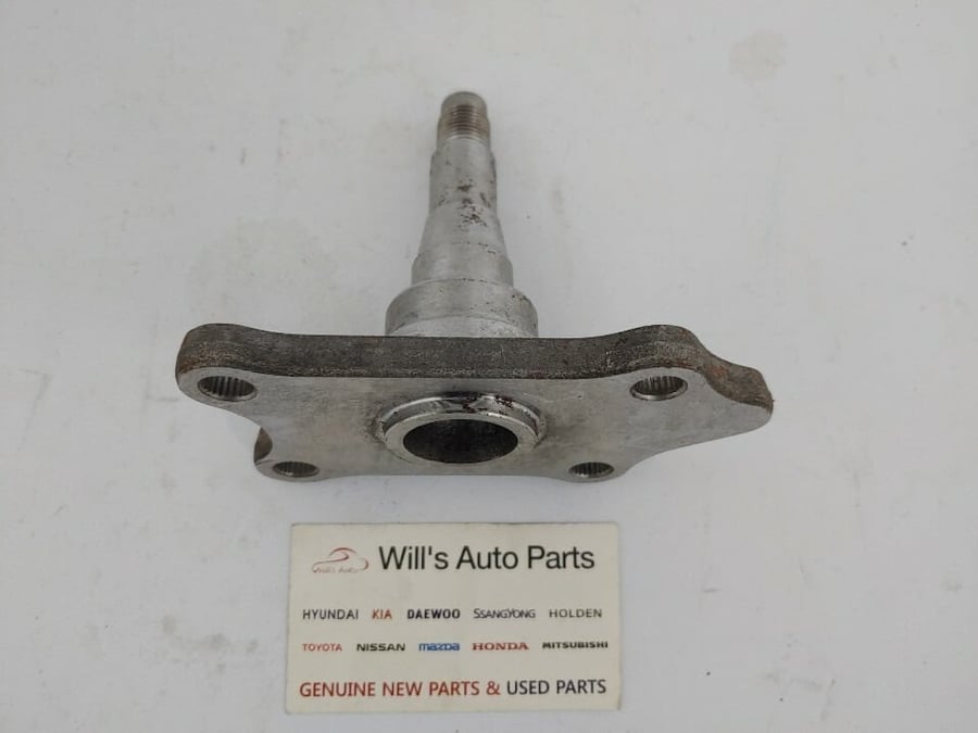 SPINDLE-RR HUB,LH   - 0K30A26115C - محور جنزير العجلة الخلفية اليسرى