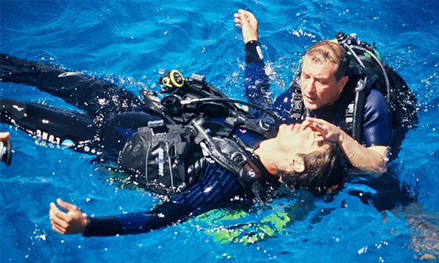 غواص إنقاذ - Rescue Diver PADI