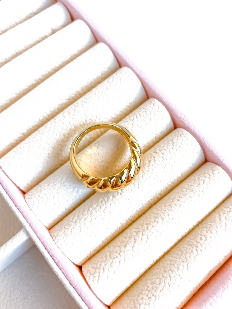 Lilac Ring