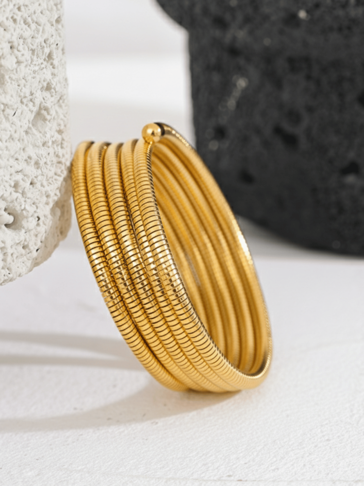 Mona Bangle