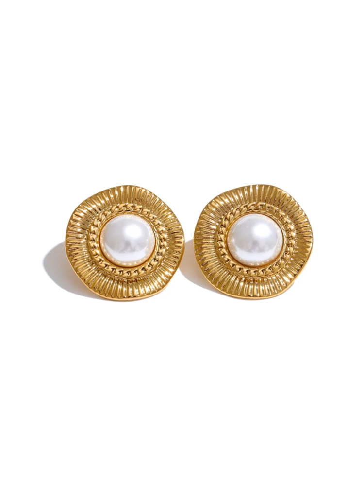 Timeless Pearl Earrings
