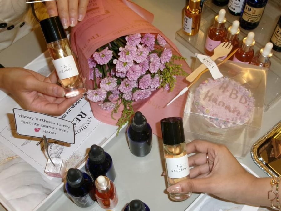 عطر واحتفال لشخصين