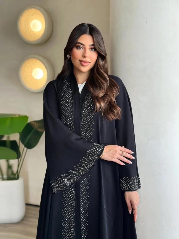 عبايه طويله