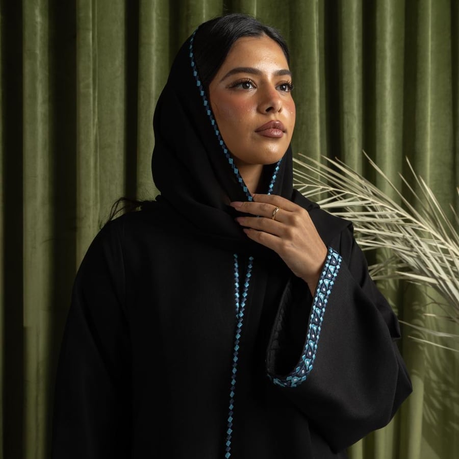 74.عبايه همه