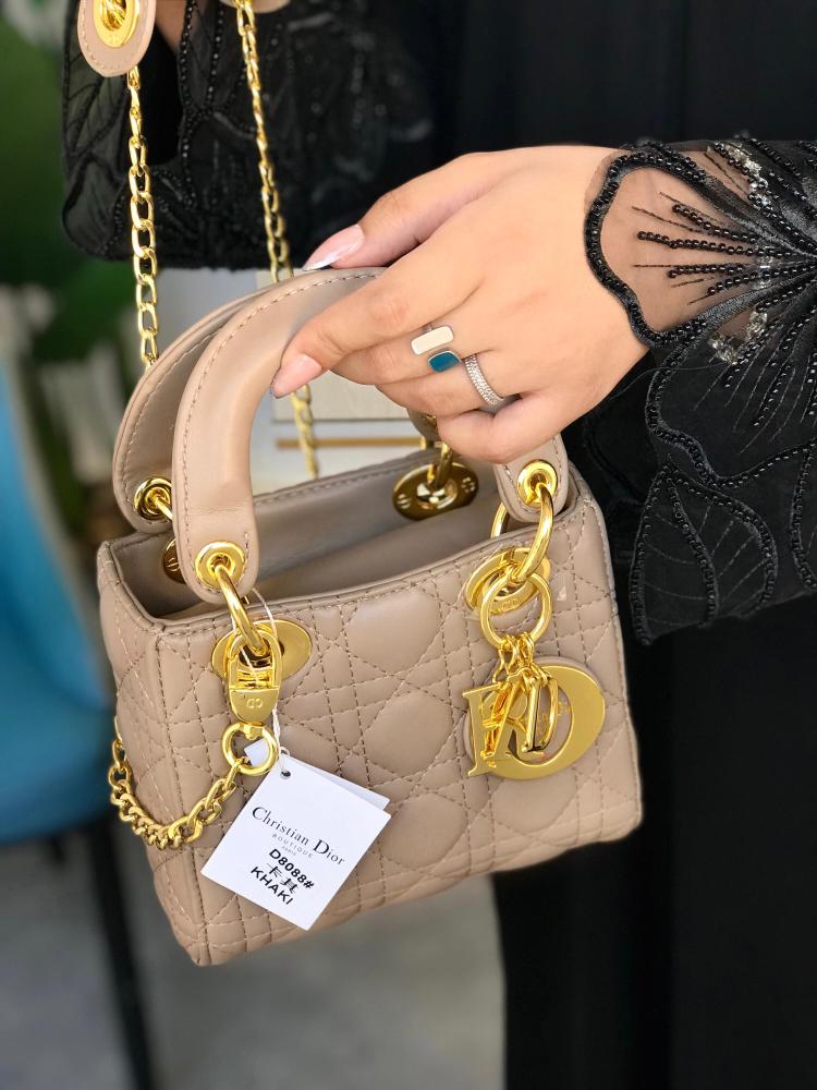 شنطه ديور