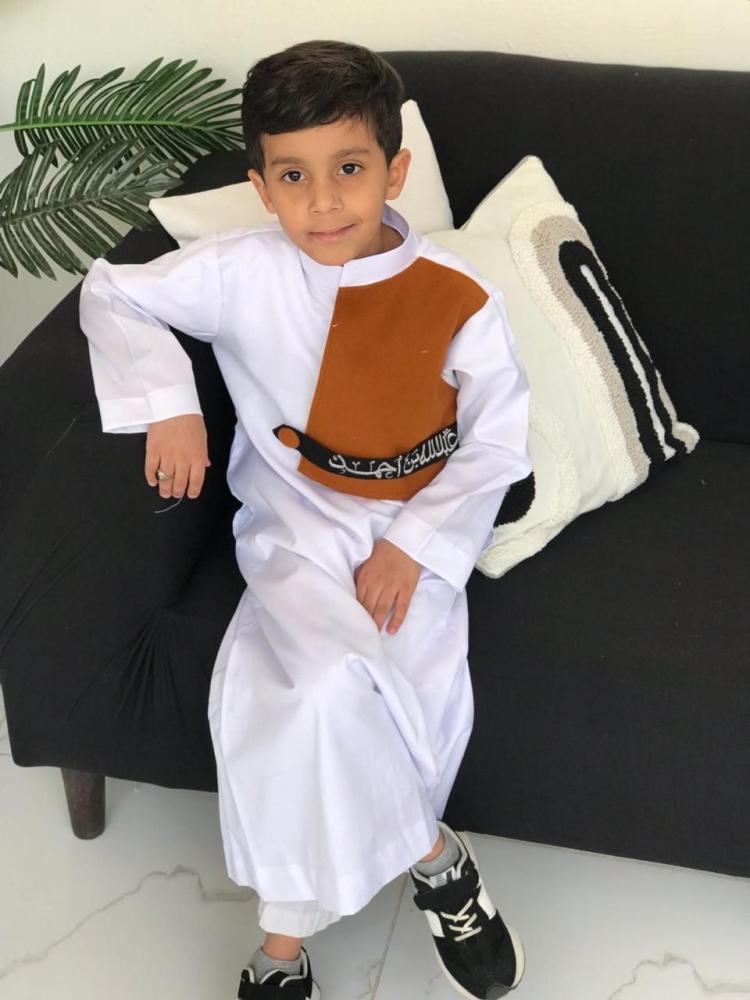 ثوب ولادي تصميم الاسم حسب الطلب