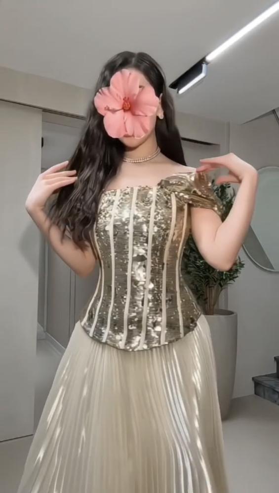 فستان سهره ذهبي