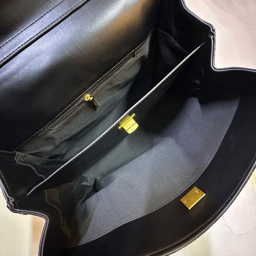 Boutique bag available upon request