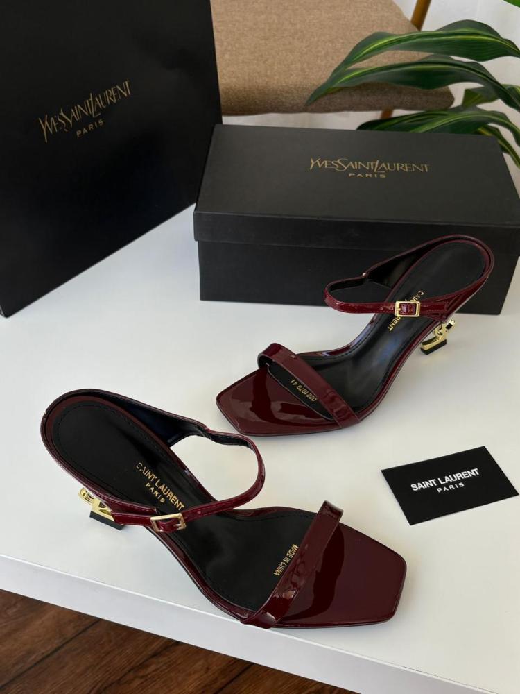 كعب سان لوران