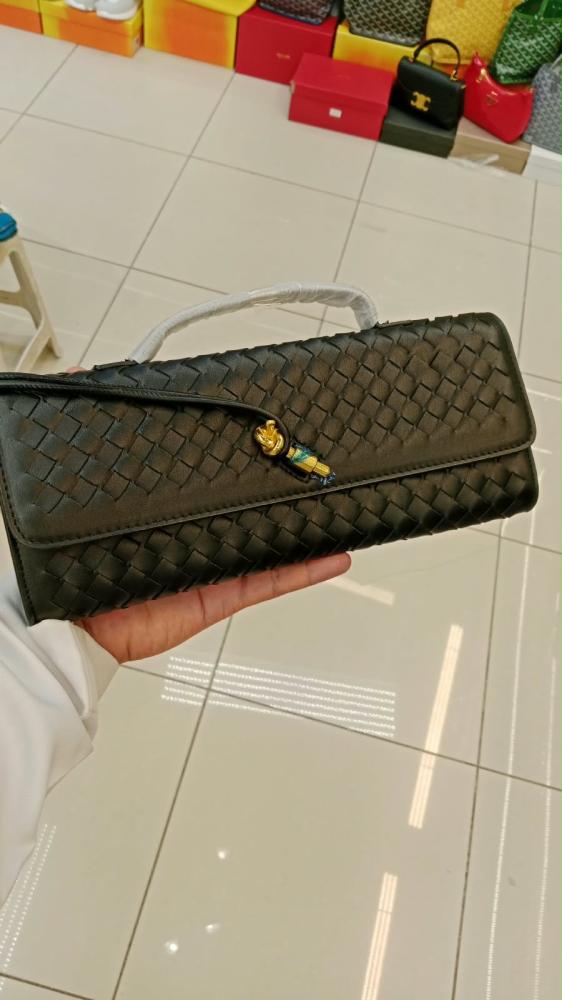 شنطه بوتيقا مستطيل اسود