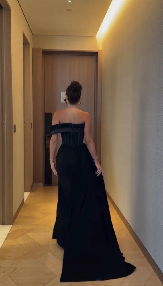 Evening dress black