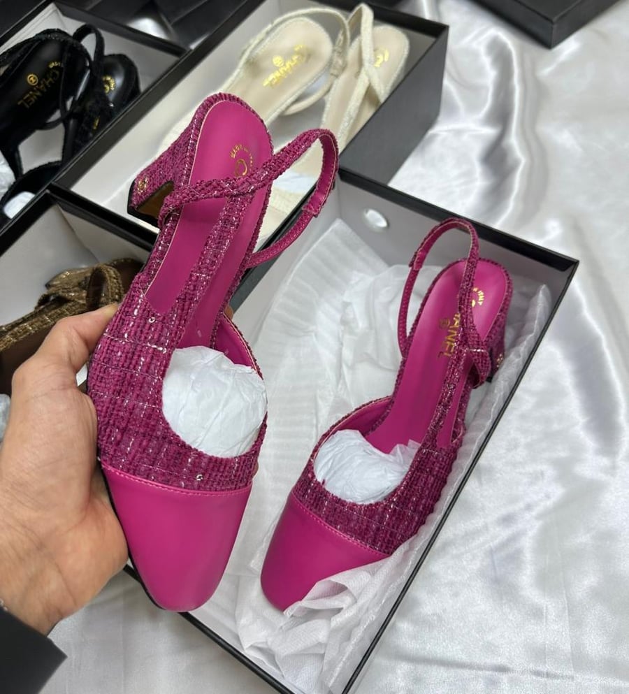 Chanel heel