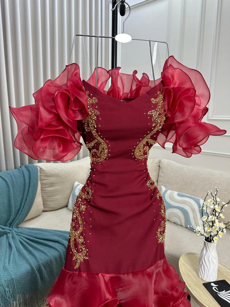 Evening dress maroon
