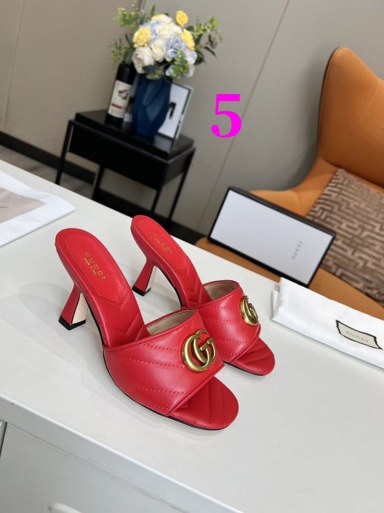 احذية غوتشي