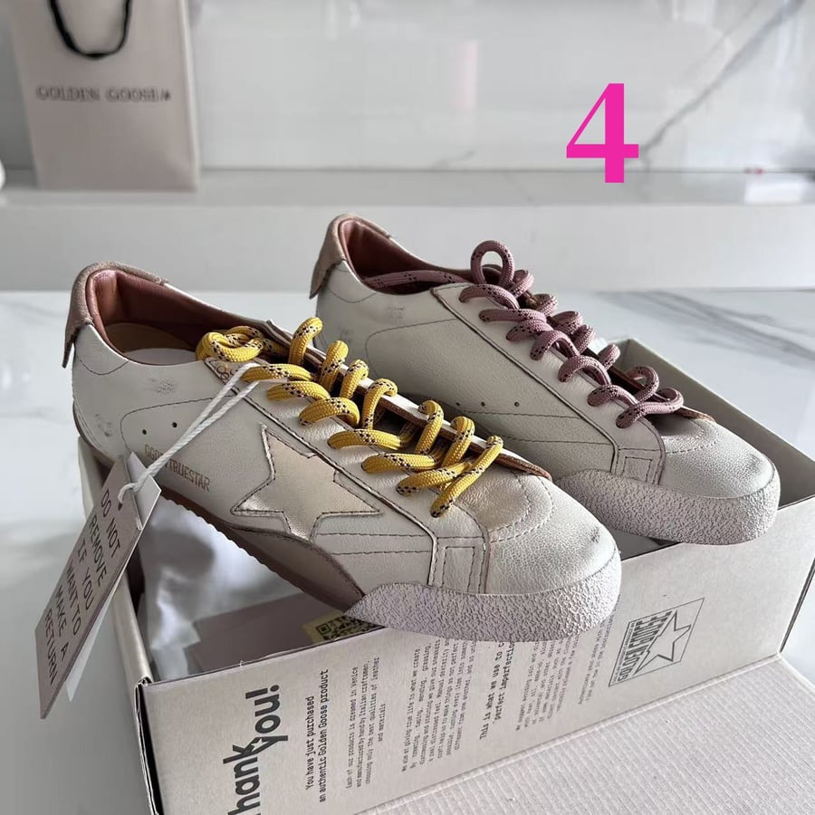 احذية Golden