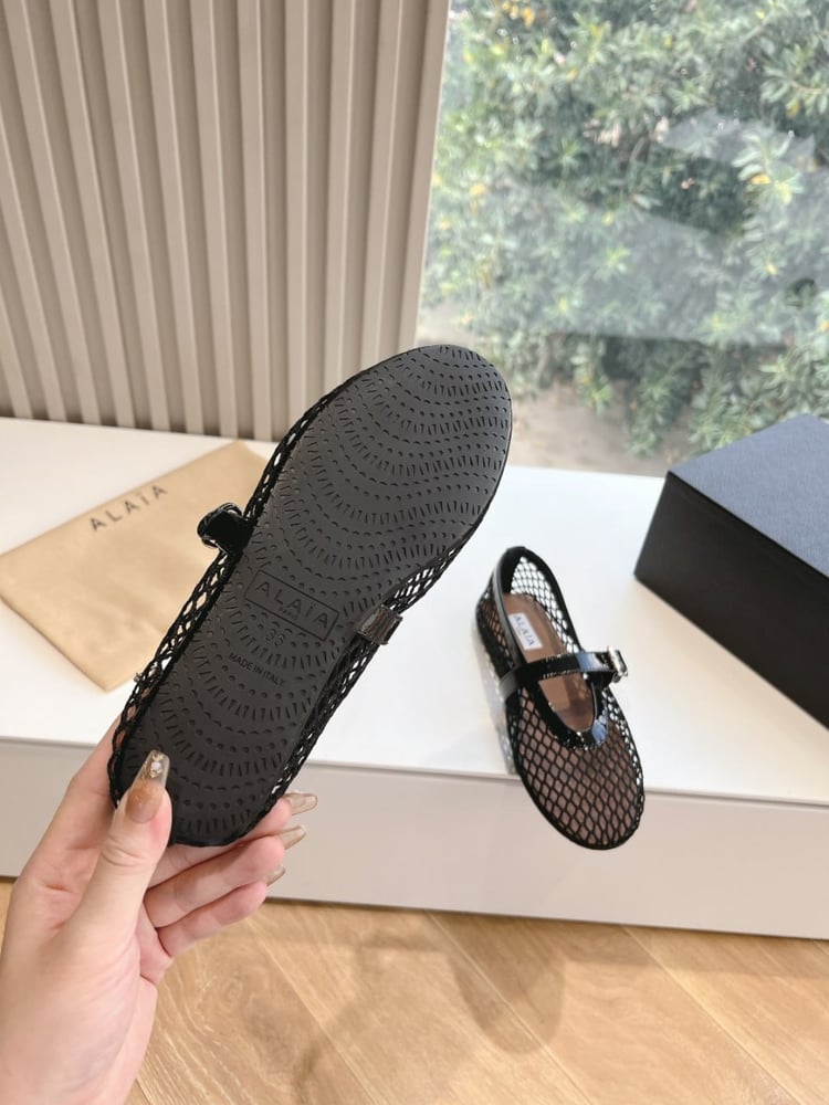احذية ALAIA