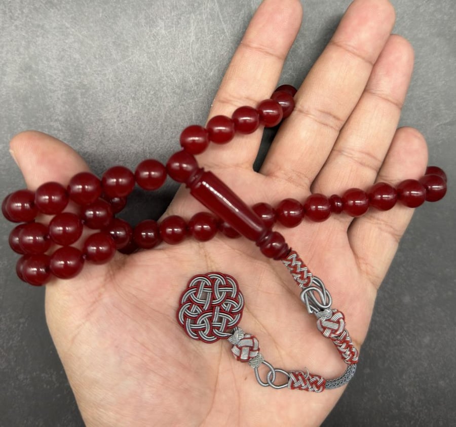 A tasbih with beads