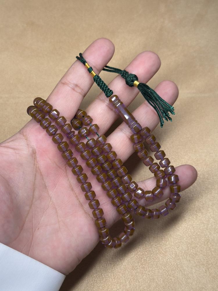Buckle prayer bead (similar to Sandalus)