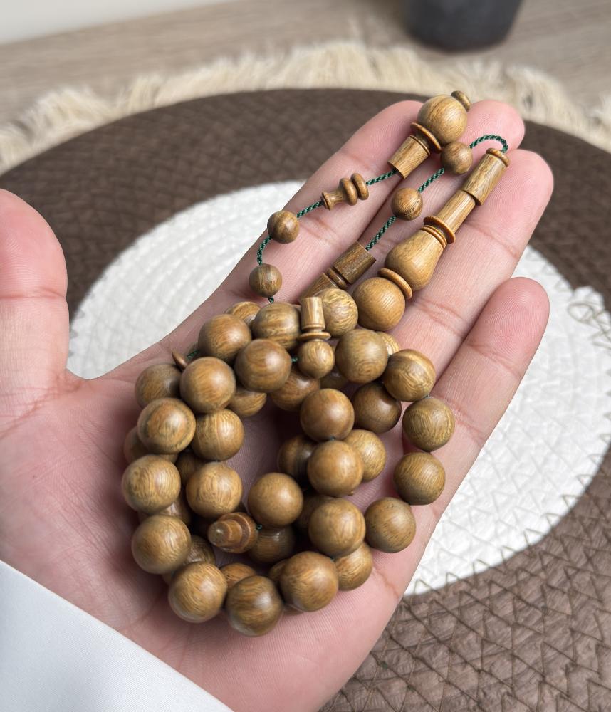 سبحة خشب البلسانك