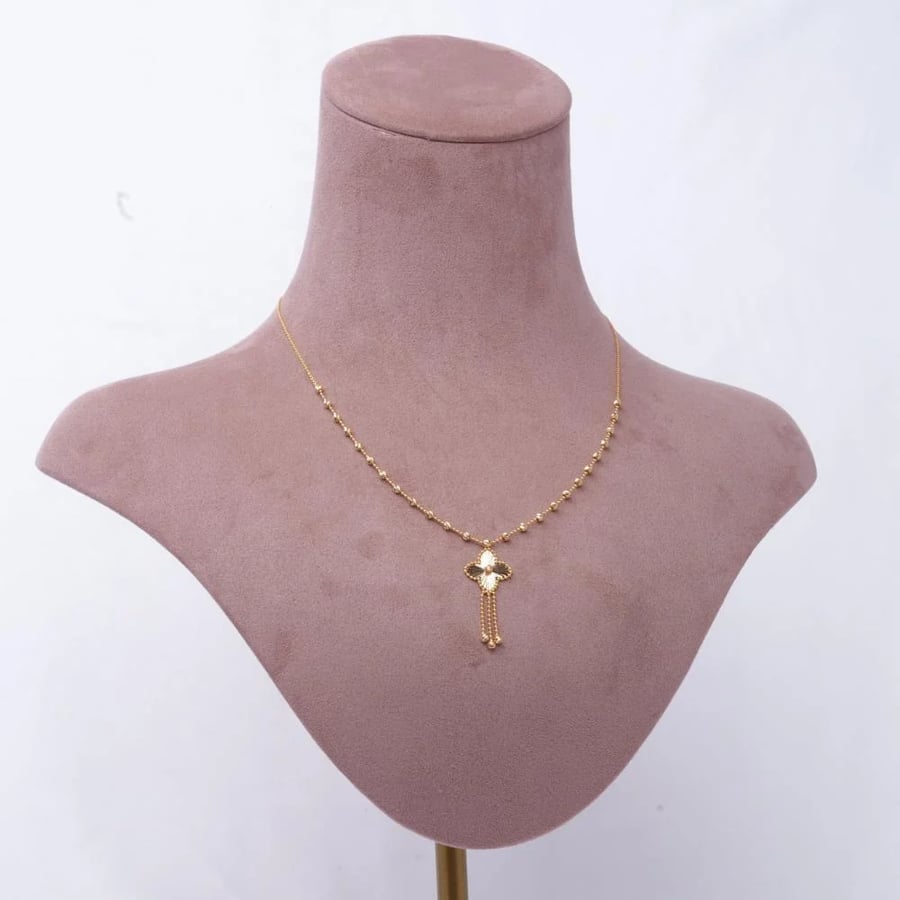 عقد ذهب عيار 21