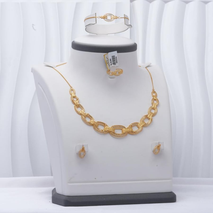 طقم ذهب عيار 21