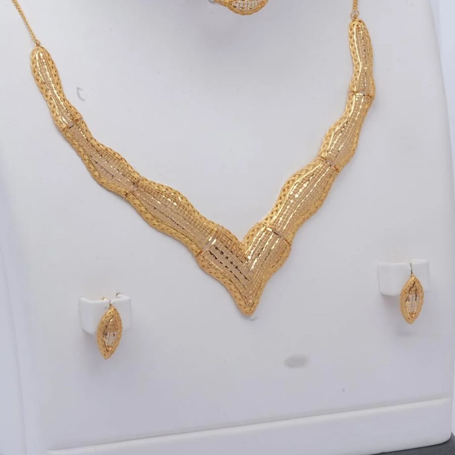 طقم ذهب عيار 21