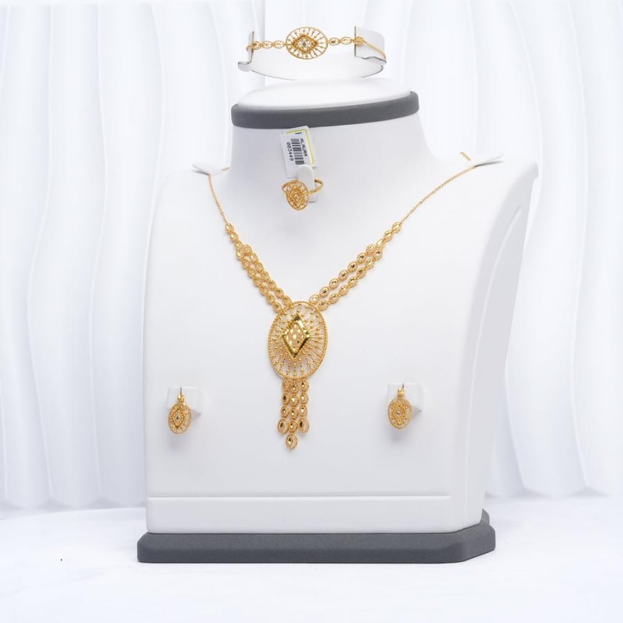 طقم ذهب عيار 21
