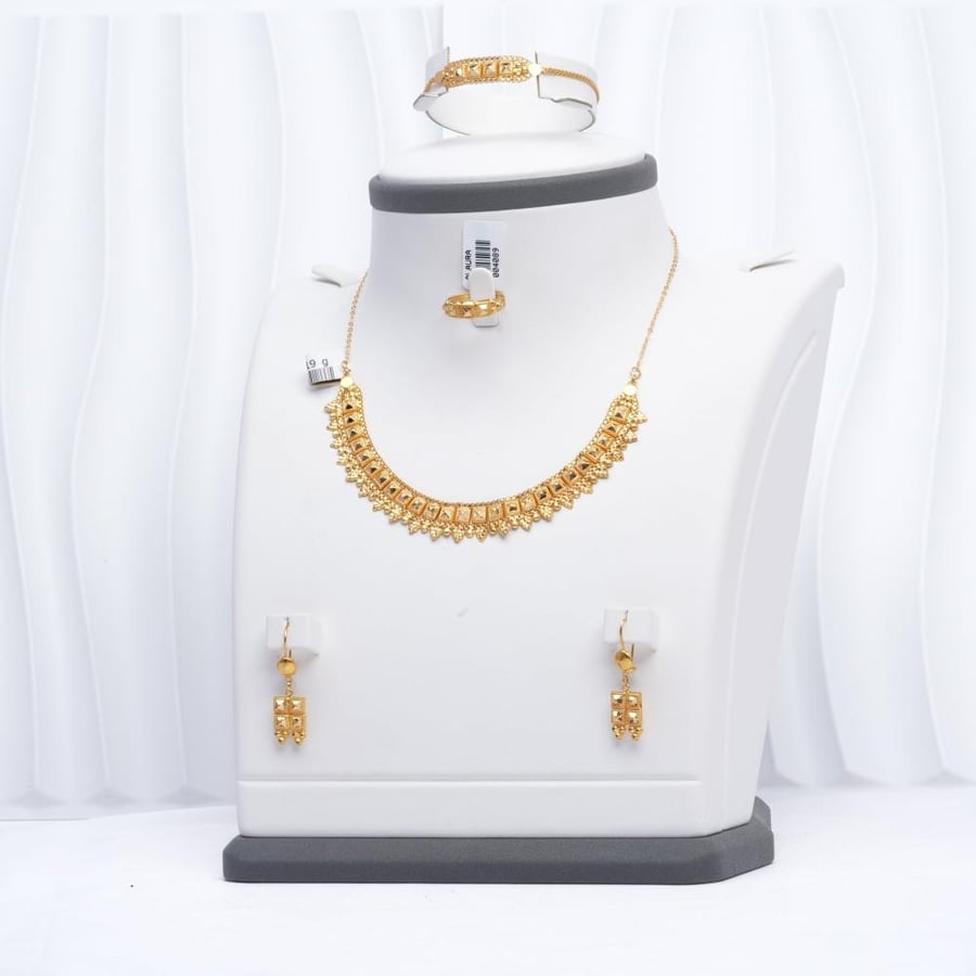 طقم ذهب عيار 21