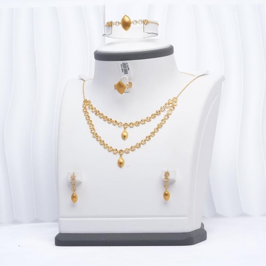 طقم ذهب عيار 21