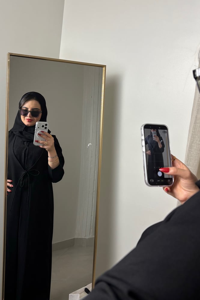 دلال